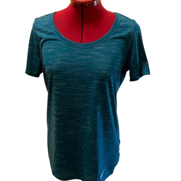 Nike Women's T-shirts- assorted necklines and colours x 5 - Picture 5 of 5